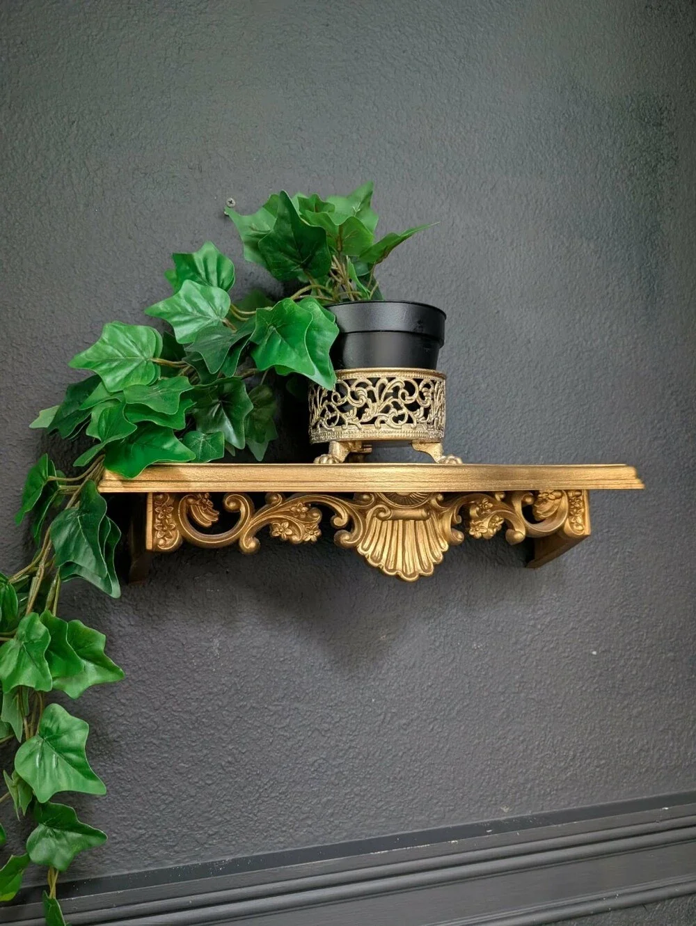 Vintage HOMCO Gold MCM Hollywood Regency Syroco Wall Bracket Shelf, Shel